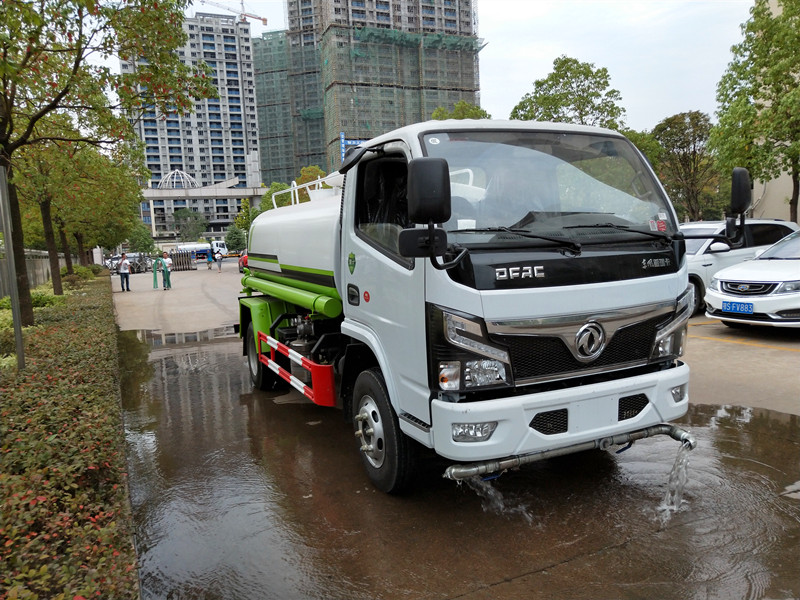 潍坊市洒水车销售点-潍坊市洒水车价格报价-潍坊市洒水车厂家销售中心
